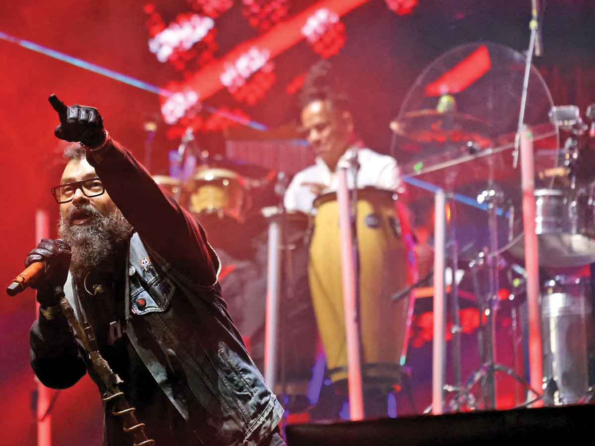 Treinta años de arte y pasión: El legendario Panteón Rococó revive su esencia con un documento emocionante que nos permite descubrir su historia.