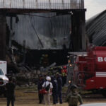 El lamento persistente: la angustia crece mientras los restos de las víctimas del desastre aéreo en Toluca siguen sin ser devueltos a sus cariñosos.