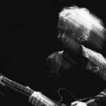 El legado eterno de The Cure se ve truncado por la partida del icónico Perry Bamonte, leyenda del rock que deja huella en la música.