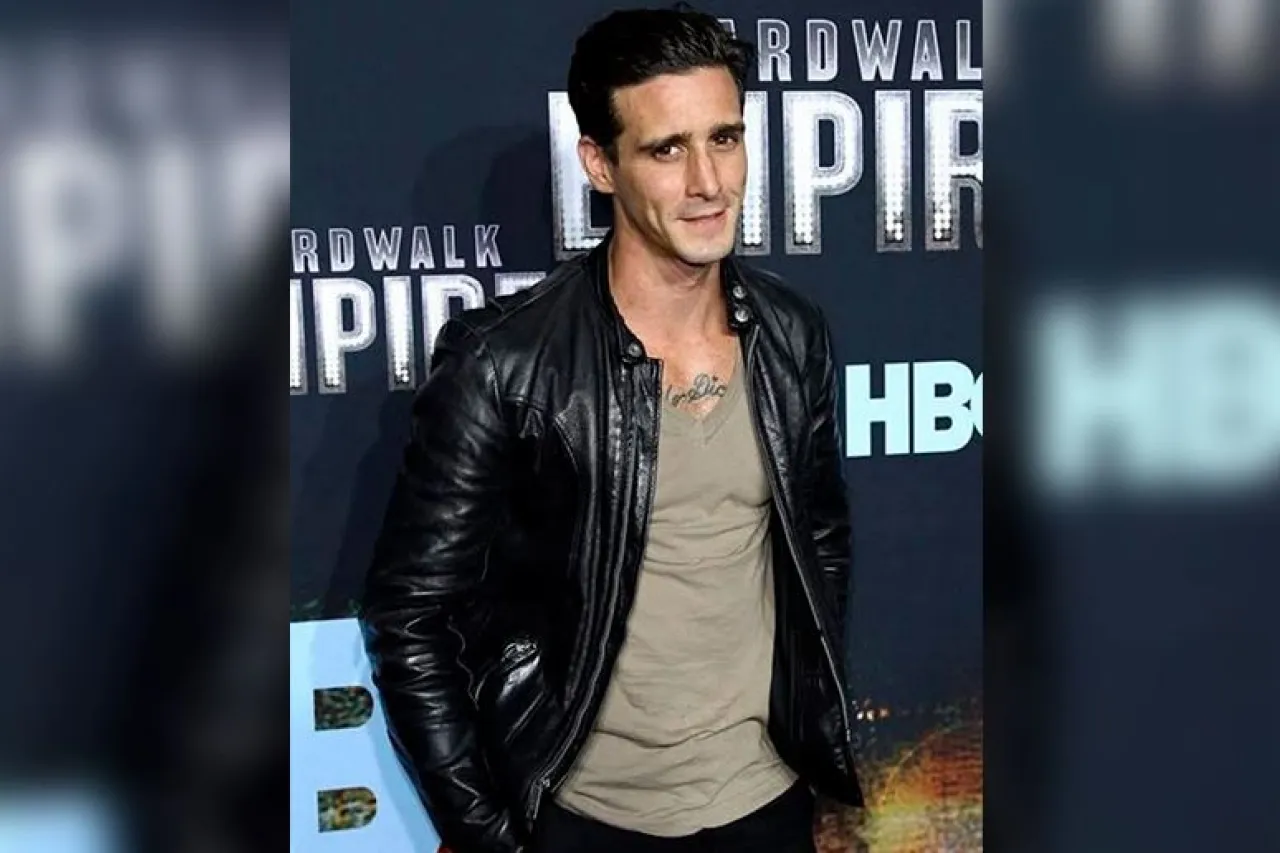 El Actor Visionario James Ransone Deja Huella Inolvidable en la Película y la Televisión con Sus Interpretaciones Emocionantes en Serie como El Pivotal 'The Wire' y Terrorífico 'It: Capítulo Dos'