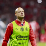 El Futuro de un Leyenda: ¿Qué Equipo Destinado Recibirá los Pies Magistrales de Chicharito Hernández?