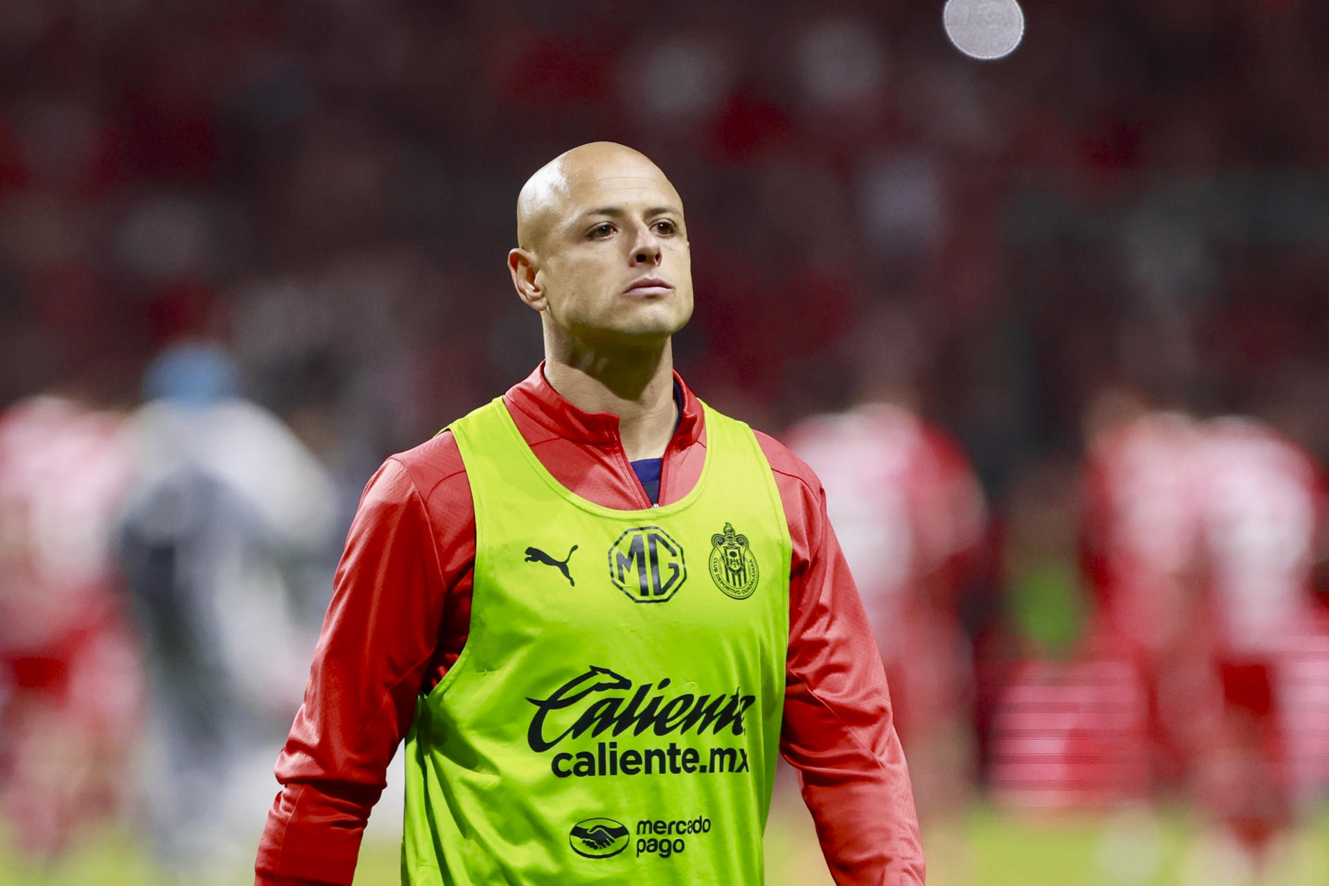 El Futuro de un Leyenda: ¿Qué Equipo Destinado Recibirá los Pies Magistrales de Chicharito Hernández?