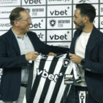 La toma de tierra de un nuevo capitán: el enigmático abandono de Ancelotti como entrenador del Botafogo y los planes que desvela su hijo, líder natural de una nueva era.