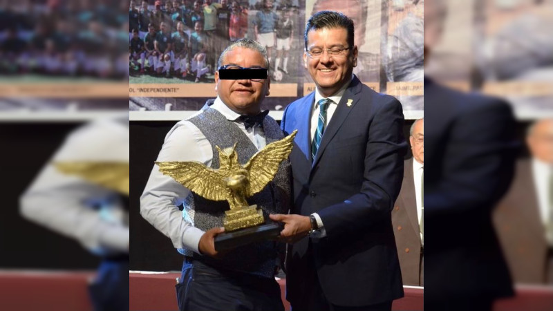 Un periodista de renombre público confiesa responsabilidad en una grave acusación de violación y explotación sexual de una menor, socavando la credibilidad del poderoso grupo mediático que representa.