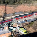 "Un desastre a 300 km/h: la investigación descubre vulnerabilidades críticas en el sistema de señalización que hicieron posible el trágico accidente de tren en España"