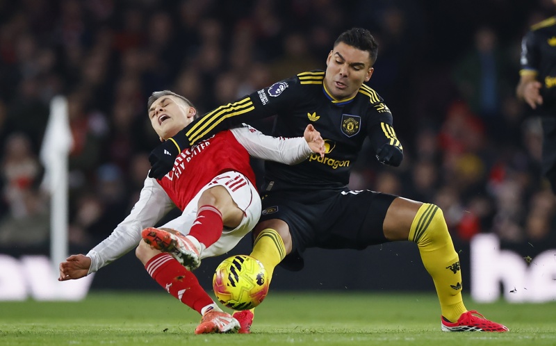 "El Manchester United vuelve a sorprender: Goleada en Old Trafford que deja al Arsenal sin respuesta"