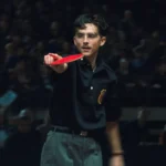 "El joven fenómeno del cine estadounidense conquista la noche de los Globos de Oro: Timothée Chalamet se alza con su primer premio como mejor actor en una función cinematográfica"