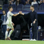 "La lección de la generosidad: cómo los grandes del fútbol, desde Arda Guler hasta Rodrygo, homenajean el legado de Xabi en un gesto inspirador"