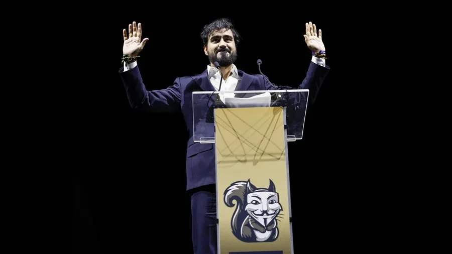 "Escándalo en el Parlamento Europeo: Diputado europeo condena 'apartheid migratorio' del Gobierno Español"